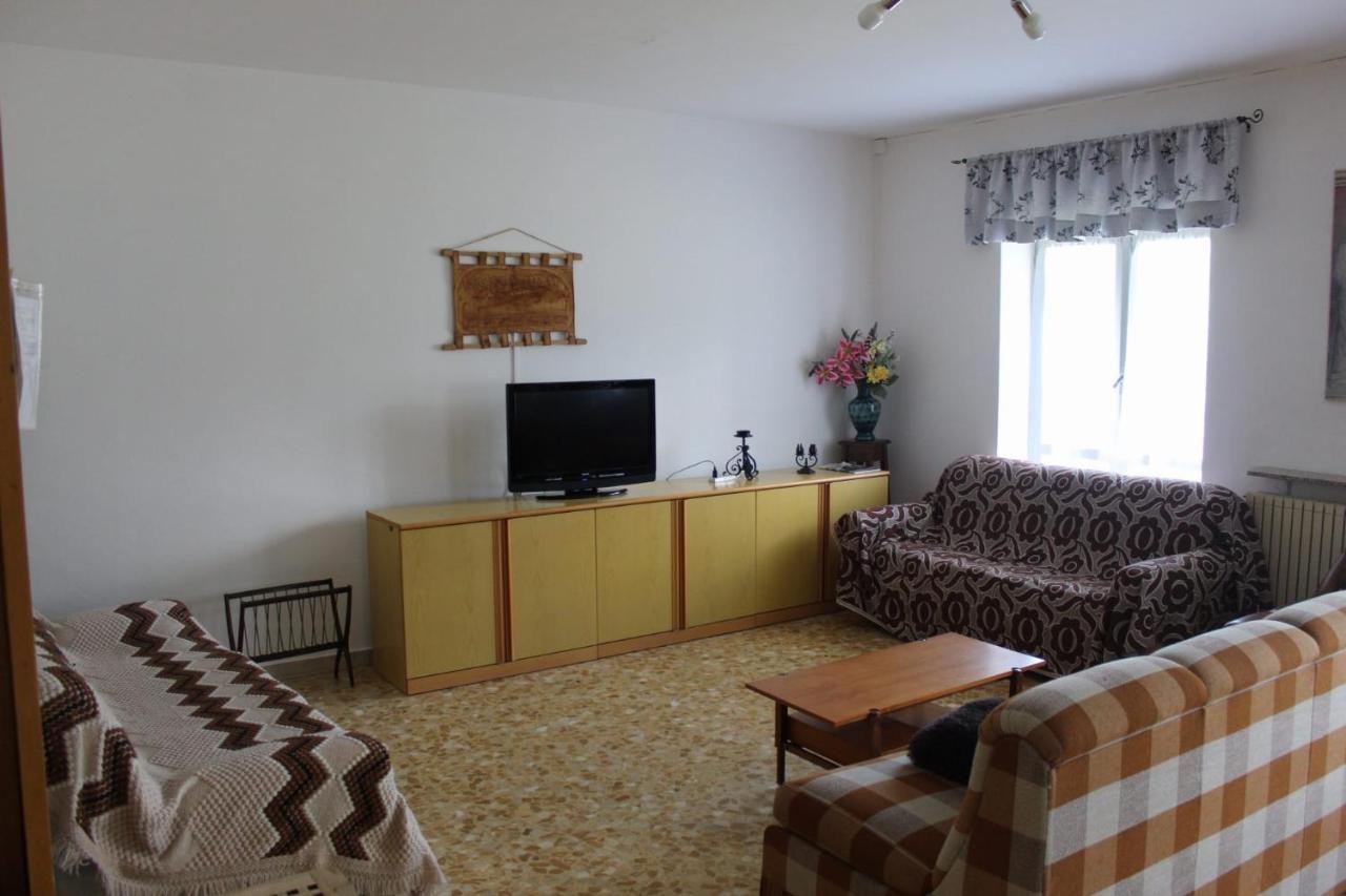 فندق Casa Per Ferie Beatorosaz تْشيسانا تورَنيسي المظهر الخارجي الصورة