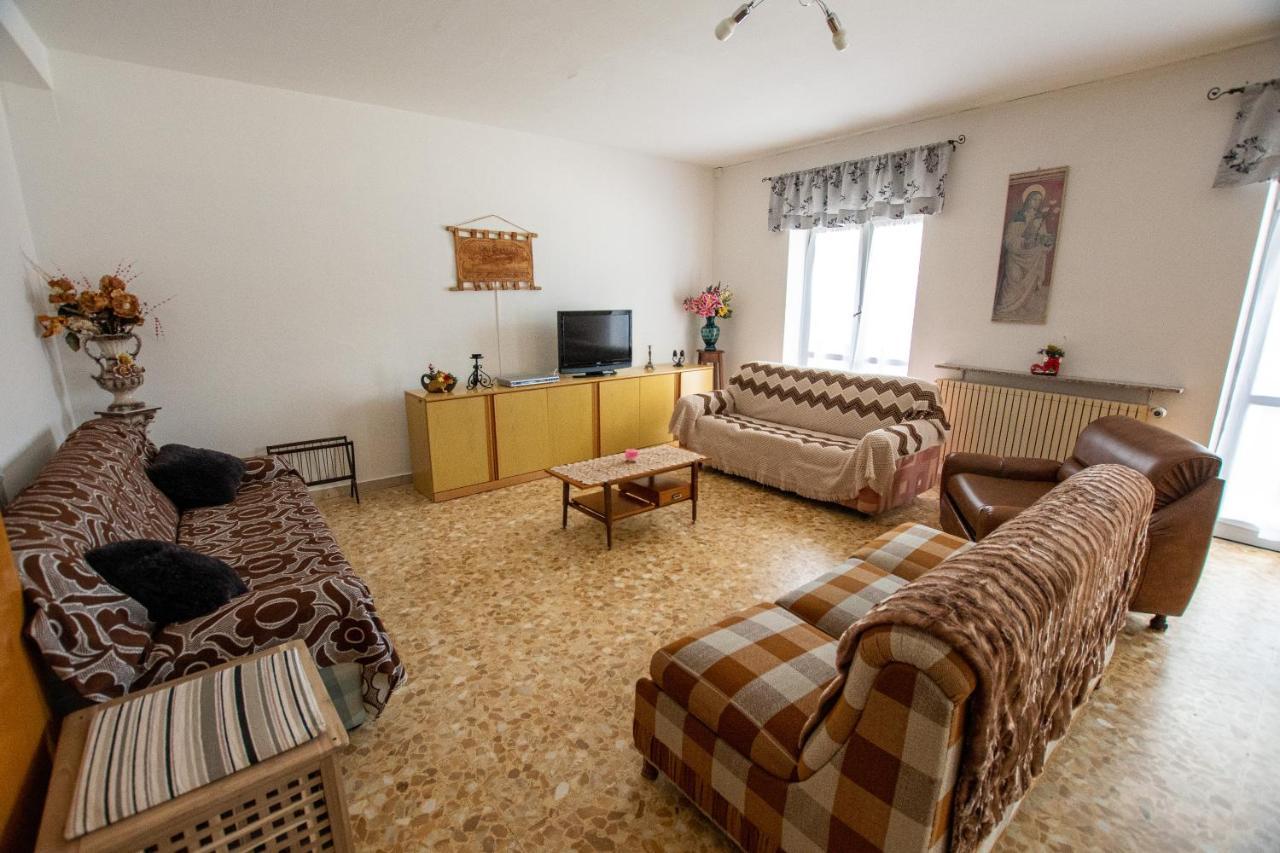 فندق Casa Per Ferie Beatorosaz تْشيسانا تورَنيسي المظهر الخارجي الصورة